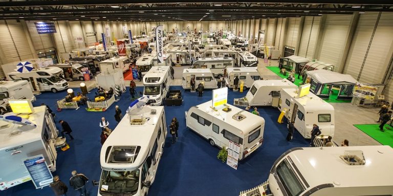 ACC-Mittelseite-als-großes-Bild-00153Transporter-Tage-16-Marco-Voigt